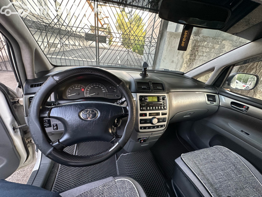 Toyota Avensis Verso 2.0, 2002 Бишкек - изображение 9