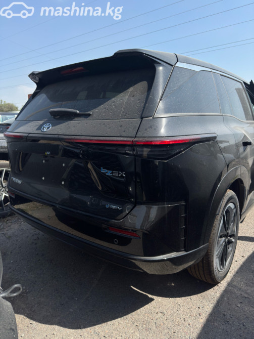 Toyota bZ3X 67.9, 2025 Бишкек - изображение 2