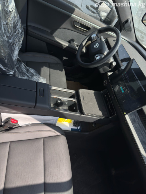 Toyota bZ3X 67.9, 2025 Бишкек - изображение 3