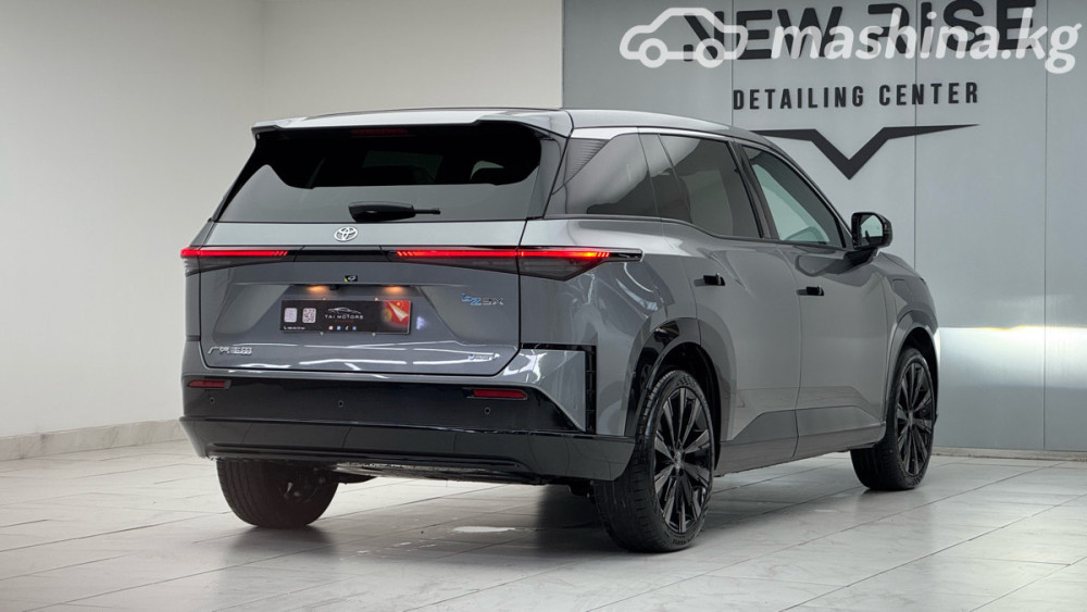 Toyota bZ3X 67.9, 2025 Бишкек - изображение 5