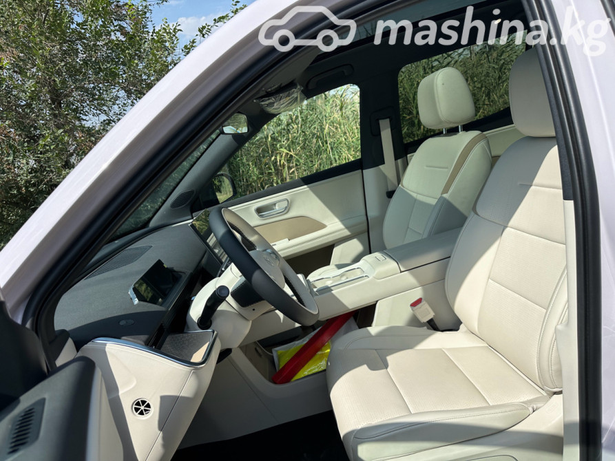 Toyota bZ3X 50 kWh Electro AT (150 кВт), 2025 Бишкек - изображение 8