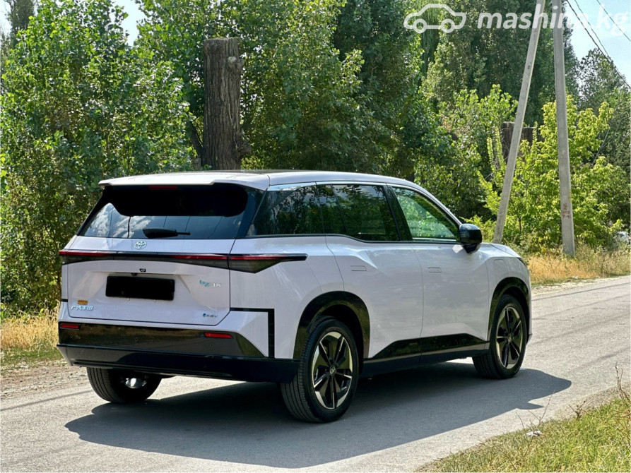 Toyota bZ3X 50 kWh Electro AT (150 кВт), 2025 Бишкек - изображение 3
