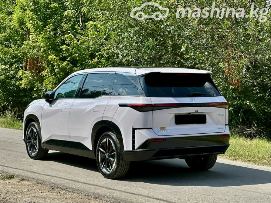 Toyota bZ3X 50 kWh Electro AT (150 кВт), 2025 Бишкек - изображение 4