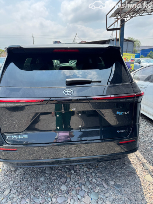 Toyota bZ3X 58 kWh Electro AT (150 кВт), 2025 Бишкек - изображение 7