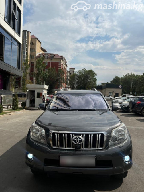 Toyota Land Cruiser Prado 150 Series 4.0, 2011 Бишкек - изображение 1