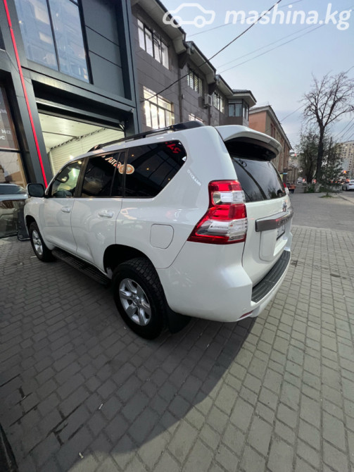 Toyota Land Cruiser Prado 150 Series Рестайлинг 1 4.0, 2014 Бишкек - изображение 6