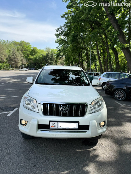Toyota Land Cruiser Prado 150 Series 2.7, 2011 Бишкек - изображение 1