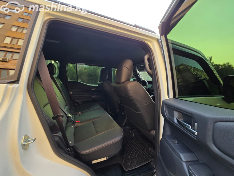 Toyota Land Cruiser Prado 250 Series 2.8, 2024 Бишкек - изображение 6
