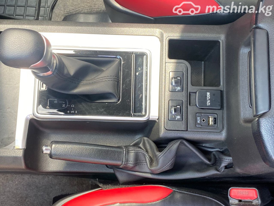 Toyota Land Cruiser Prado 150 Series 3.0, 2011 Бишкек - изображение 8