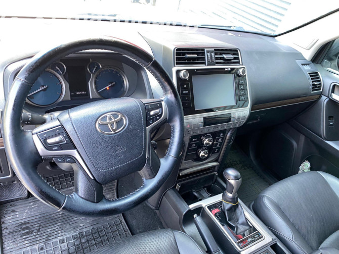 Toyota Land Cruiser Prado 150 Series Рестайлинг 2 2.8, 2018 Бишкек - сүрөт 8