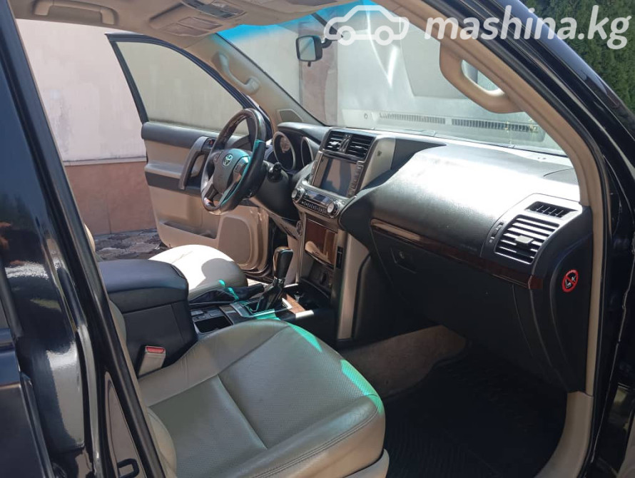 Toyota Land Cruiser Prado 150 Series 4.0, 2012 Бишкек - изображение 6