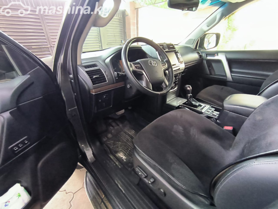 Toyota Land Cruiser Prado 150 Series Рестайлинг 2 4.0, 2017 Bishkek - photo 8