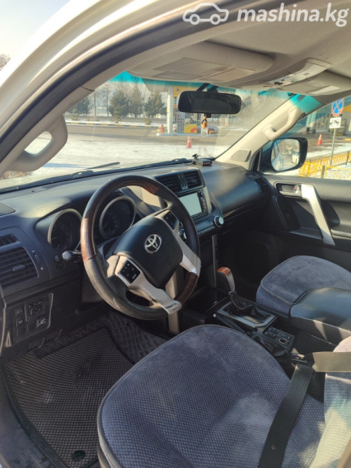 Toyota Land Cruiser Prado 150 Series 2.7, 2012 Бишкек - изображение 3