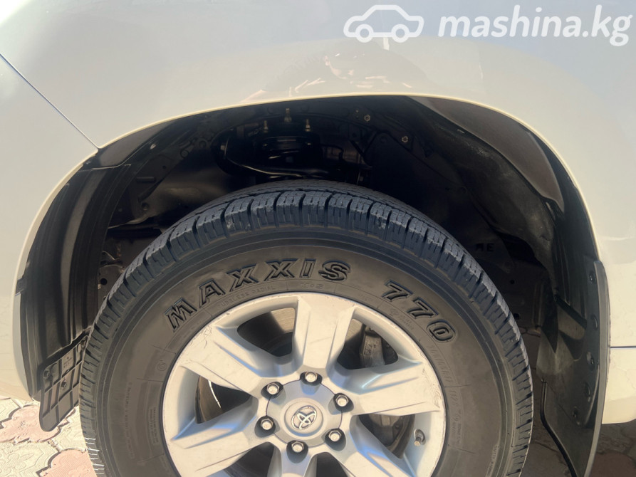 Toyota Land Cruiser Prado 150 Series Рестайлинг 1 4.0, 2016 Бишкек - изображение 8