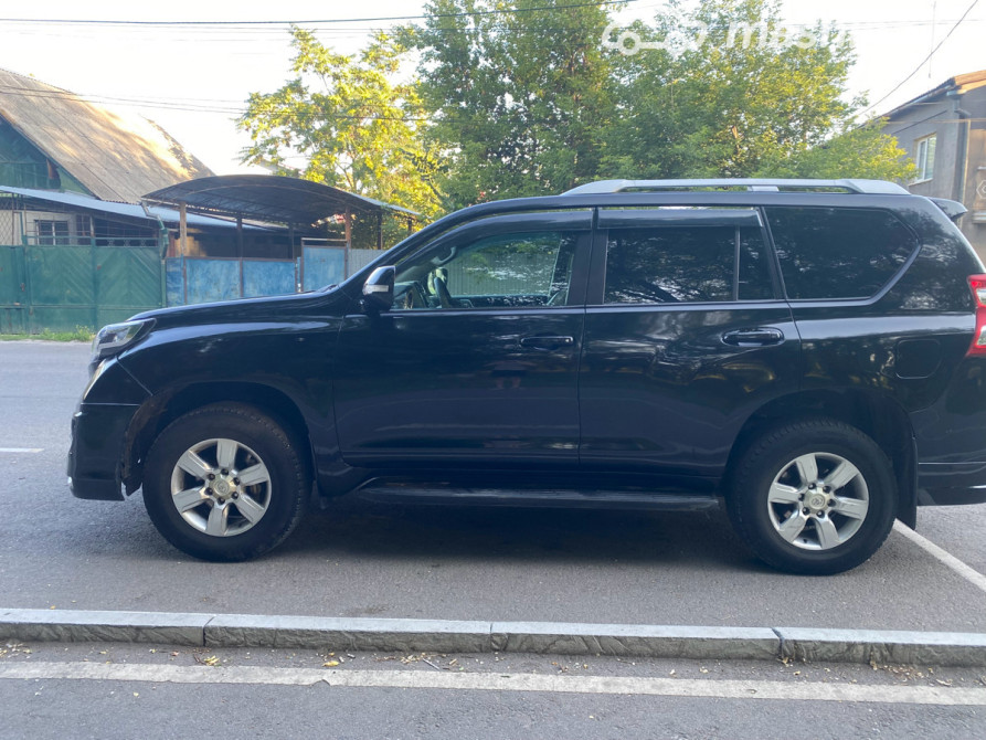 Toyota Land Cruiser Prado 150 Series 2.7, 2010 Бишкек - изображение 3