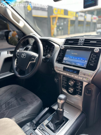 Toyota Land Cruiser Prado 150 Series Рестайлинг 2 4.0, 2018 Бишкек - сүрөт 9