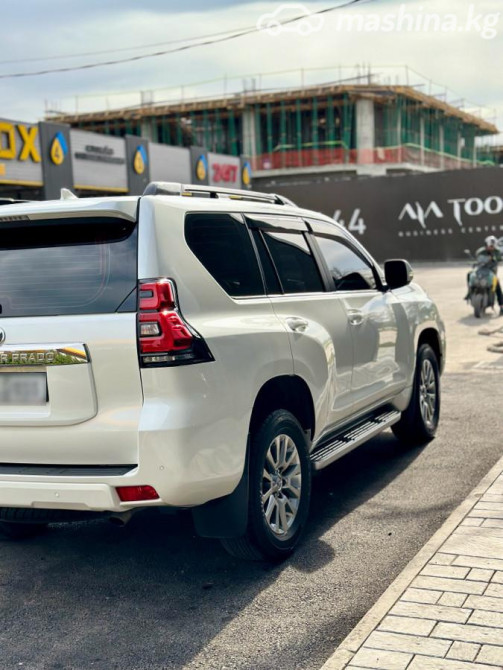 Toyota Land Cruiser Prado 150 Series Рестайлинг 2 4.0, 2018 Бишкек - изображение 12