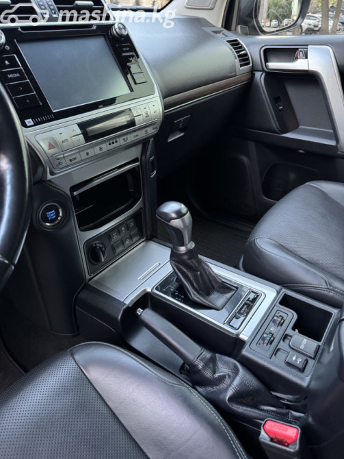 Toyota Land Cruiser Prado 150 Series Рестайлинг 2 4.0, 2020 Бишкек - изображение 8