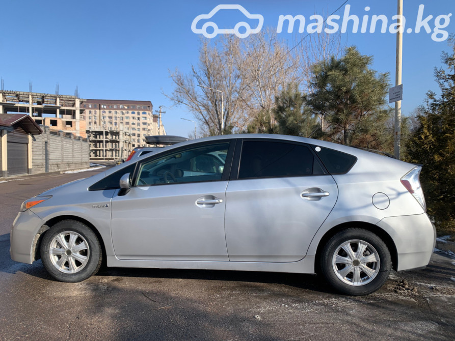 Toyota Prius III Рестайлинг (XW30) 1.8, 2012 Бишкек - изображение 3