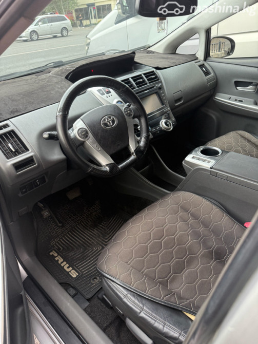 Toyota Prius III Рестайлинг (XW30) Plug-in Hybrid 1.8, 2012 Бишкек - изображение 4