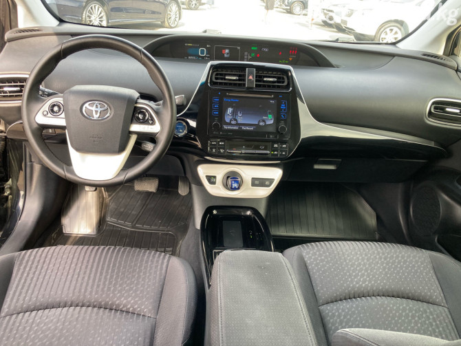 Toyota Prius IV (XW50) 1.8, 2018 Bishkek - photo 7