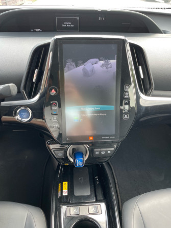 Toyota Prius IV Рестайлинг (XW50) 1.8, 2021 Бишкек - сүрөт 6