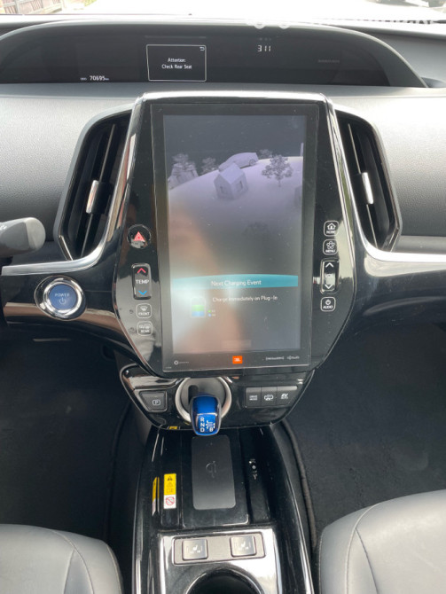 Toyota Prius IV Рестайлинг (XW50) 1.8, 2021 Бишкек - изображение 6