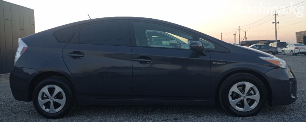 Toyota Prius III Рестайлинг (XW30) 1.8, 2013 Бишкек - изображение 3