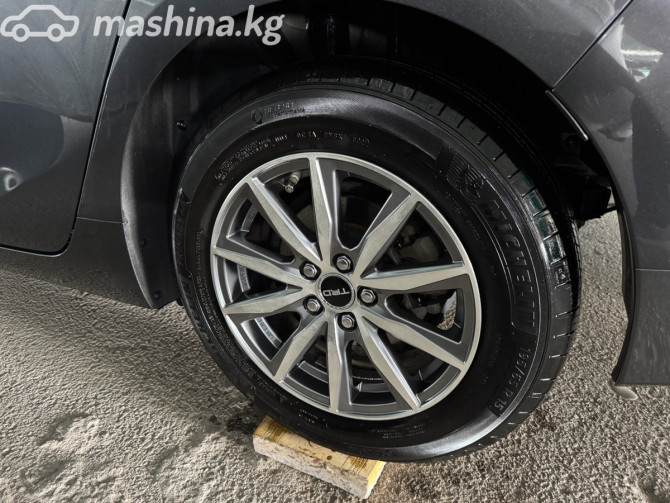 Toyota Prius IV (XW50) 1.8, 2019 Bishkek - photo 5