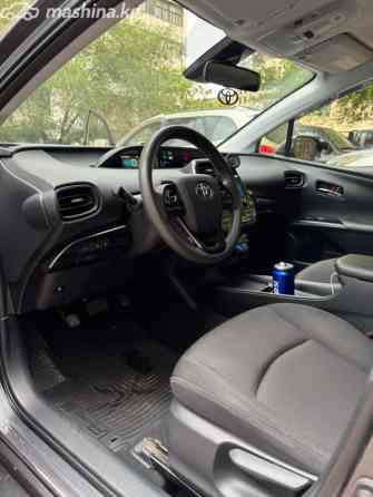Toyota Prius IV Рестайлинг (XW50) 1.8, 2019 Bishkek