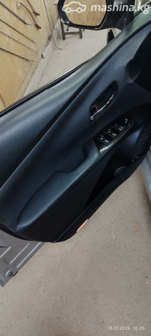 Toyota Prius IV (XW50) 1.8, 2016 Бишкек - сүрөт 8