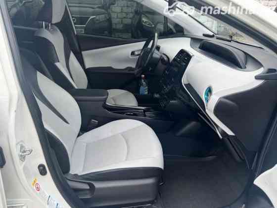 Toyota Prius IV Рестайлинг (XW50) 1.8, 2019 Bishkek