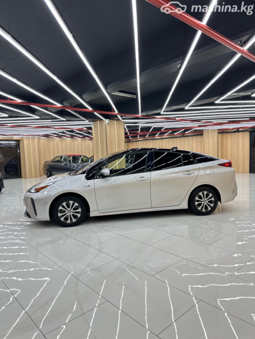 Toyota Prius IV Рестайлинг (XW50) 1.8, 2019 Бишкек - сүрөт 4