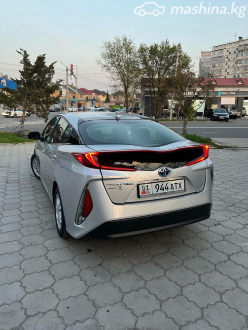 Toyota Prius IV Рестайлинг (XW50) 1.8, 2021 Бишкек - изображение 4