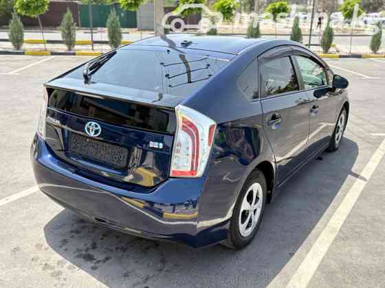 Toyota Prius III Рестайлинг (XW30) 1.8, 2015 Bishkek