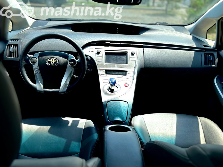 Toyota Prius III Рестайлинг (XW30) 1.8, 2015 Bishkek - photo 9