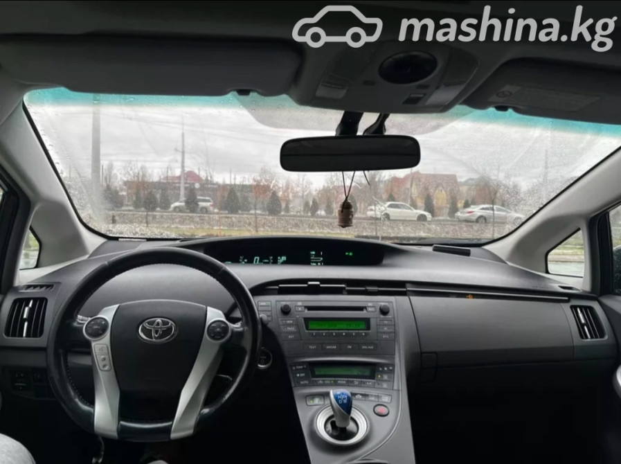Toyota Prius III (XW30) Plug-in Hybrid 1.8, 2009 Бишкек - изображение 3