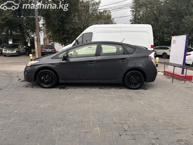 Toyota Prius III Рестайлинг (XW30) 1.8, 2013 Бишкек - сүрөт 3