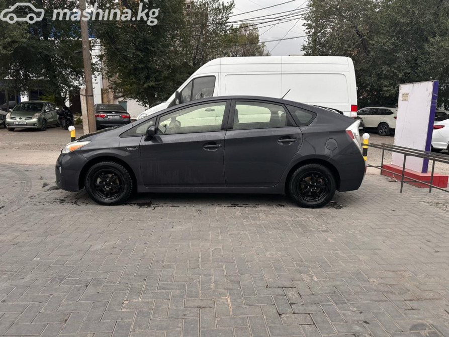 Toyota Prius III Рестайлинг (XW30) 1.8, 2013 Bishkek - photo 3