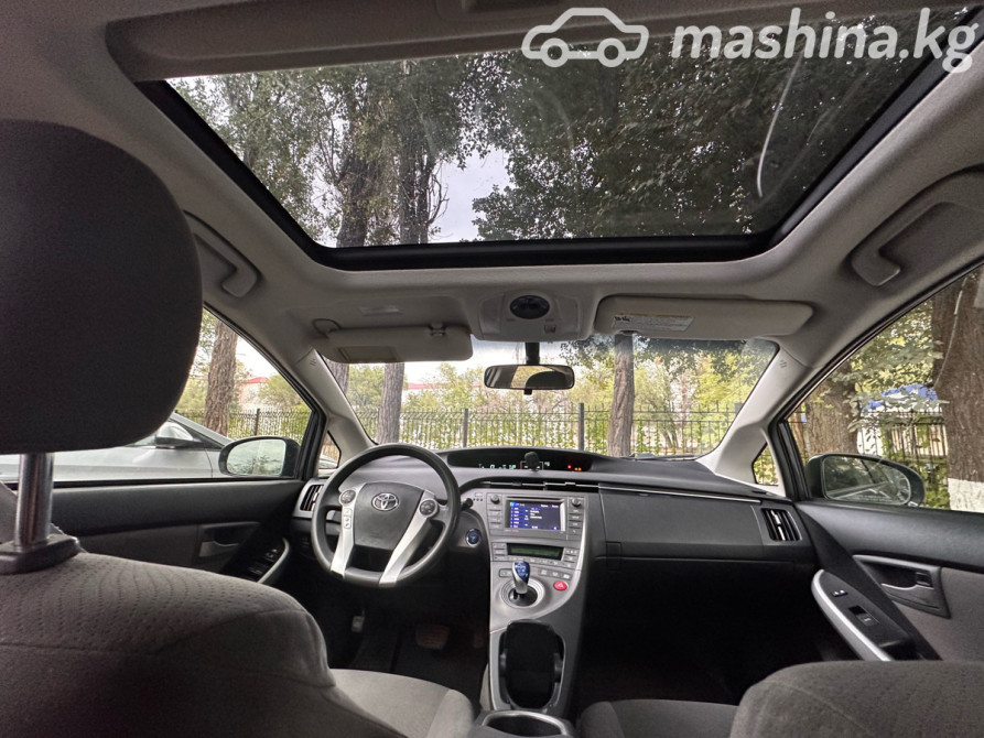 Toyota Prius III Рестайлинг (XW30) 1.8, 2013 Bishkek - photo 6