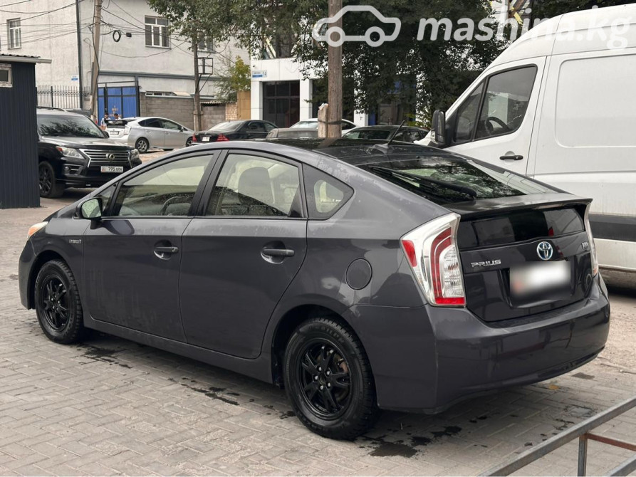 Toyota Prius III Рестайлинг (XW30) 1.8, 2013 Bishkek - photo 4