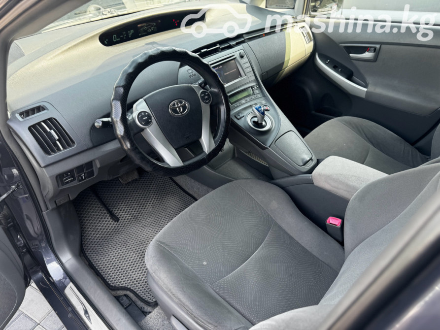 Toyota Prius III Рестайлинг (XW30) 1.8, 2011 Bishkek - photo 5