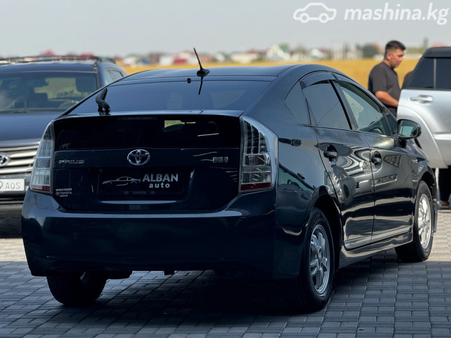 Toyota Prius III Рестайлинг (XW30) 1.8, 2011 Bishkek - photo 4
