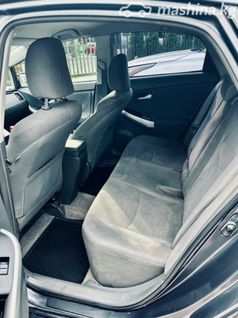 Toyota Prius III (XW30) Plug-in Hybrid 1.8, 2010 Бишкек - сүрөт 6