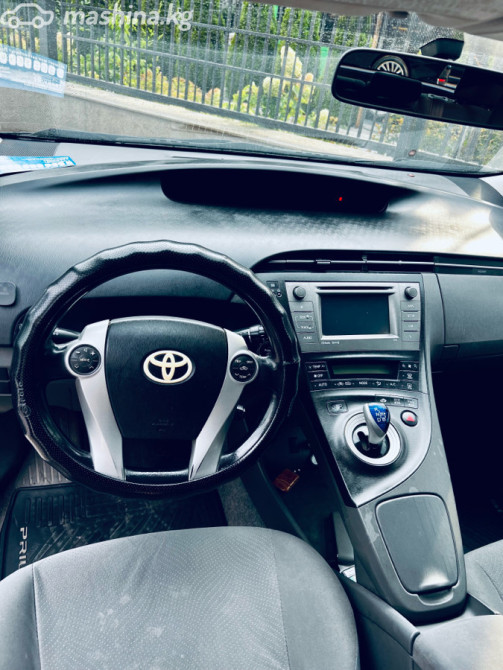 Toyota Prius III (XW30) Plug-in Hybrid 1.8, 2010 Бишкек - изображение 5
