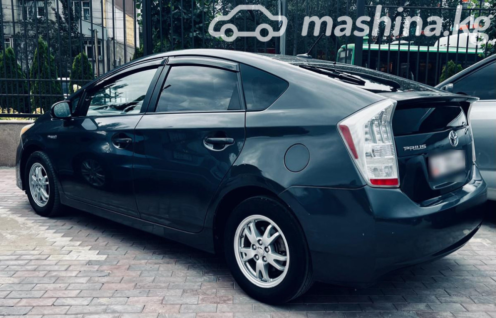 Toyota Prius III (XW30) Plug-in Hybrid 1.8, 2010 Бишкек - изображение 4