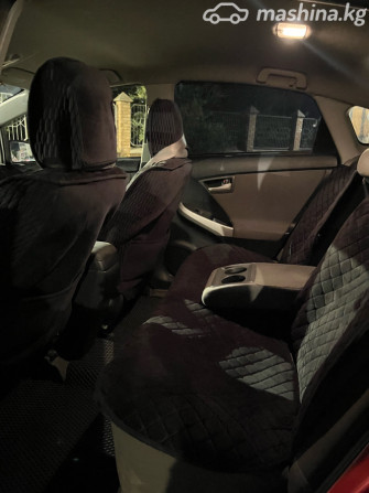 Toyota Prius III Рестайлинг (XW30) 1.8, 2012 Bishkek - photo 8