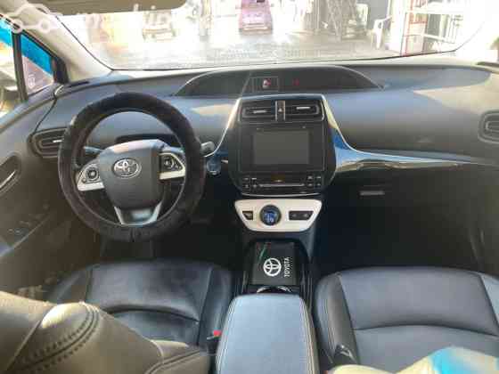 Toyota Prius IV (XW50) 1.8, 2018 Бишкек