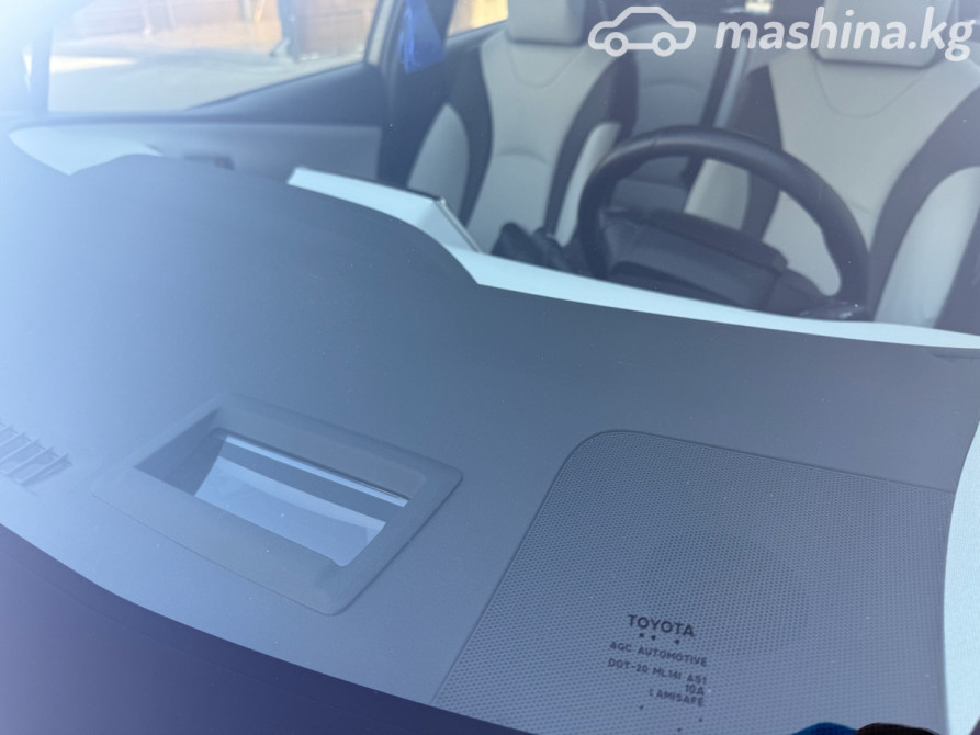 Toyota Prius IV Рестайлинг (XW50) 1.8, 2021 Бишкек - изображение 11