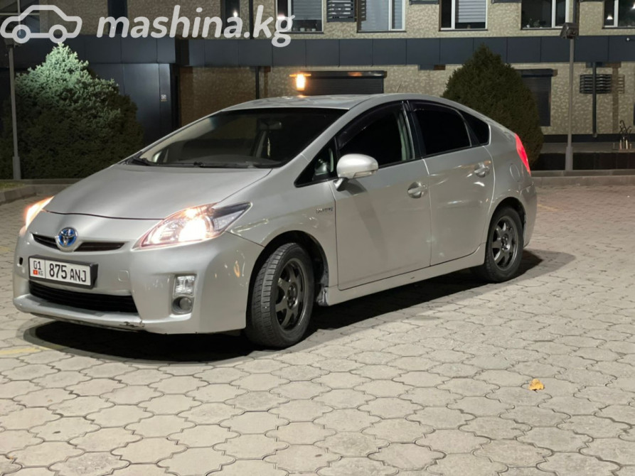 Toyota Prius III (XW30) Plug-in Hybrid 1.8, 2010 Бишкек - изображение 1